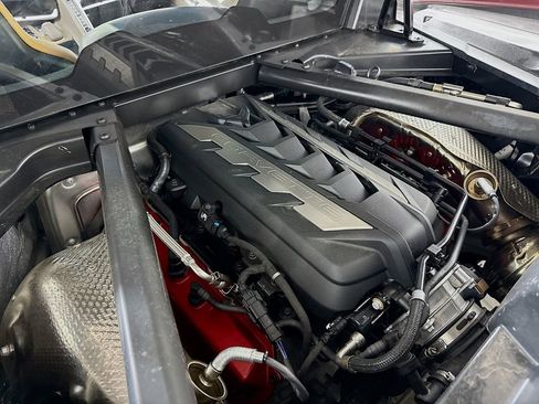 Used 2020 Chevrolet Corvette Stingray w/ 2LT Preferred Equipment Group image 31