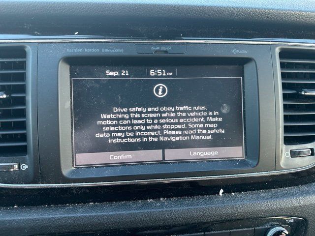 Used 2020 Kia Sedona SX FWD image 14