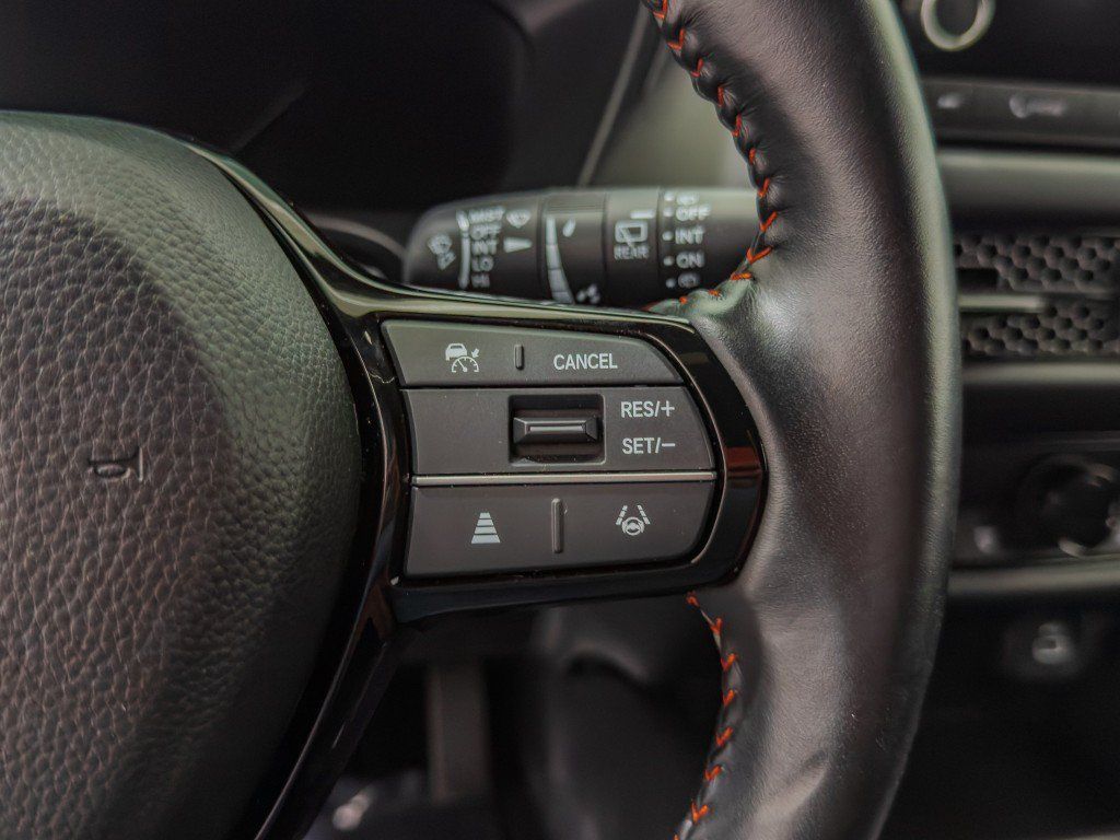Used 2025 Honda HR-V Sport image 27