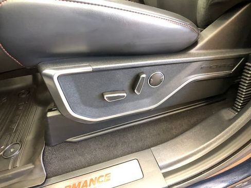Used 2025 Ford F150 Raptor AWD/4WD image 11