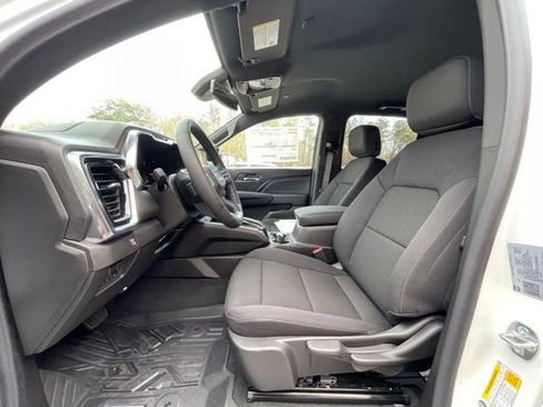 New 2026 GMC Canyon Elevation w/ Convenience Package image 18