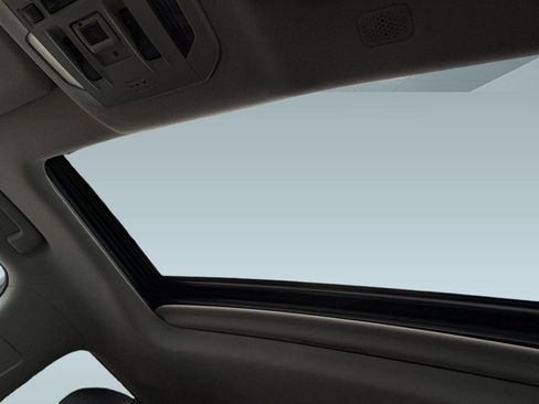 Used 2020 Toyota Highlander XLE FWD image 21
