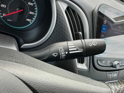 Used 2022 Chevrolet Malibu LT image 35