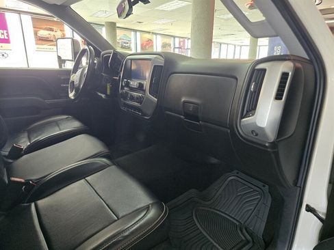 Used 2014 GMC Sierra 1500 SLE w/ SLE Value Package AWD/4WD image 13