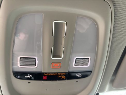 Certified 2024 Volvo XC60 B5 Core w/ Protection Package Premier image 23