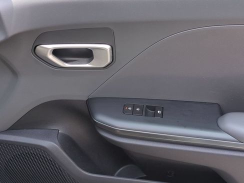 Used 2025 Kia K4 FWD image 33
