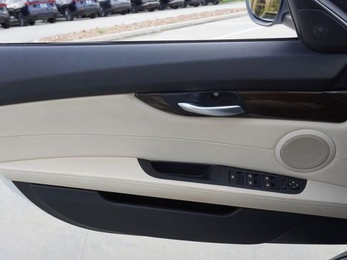 Used 2013 BMW Z4 sDrive35i RWD image 22