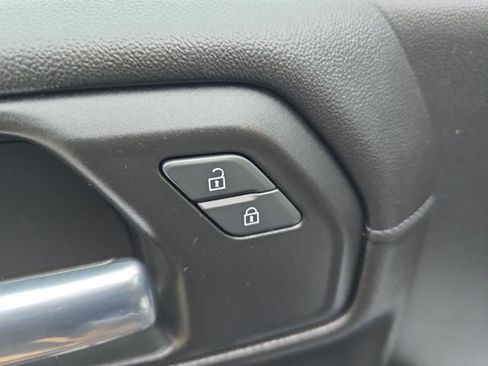 Certified 2020 GMC Sierra 1500 Elevation w/ Elevation Value Package image 14