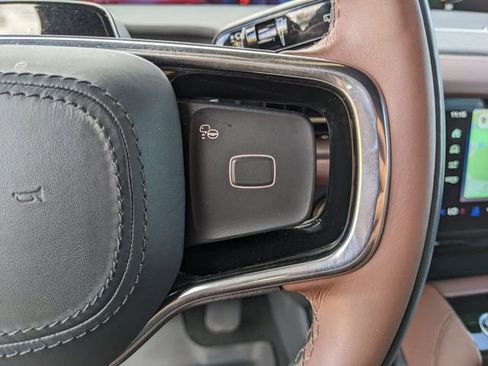 Used 2025 Lincoln Navigator Reserve image 35