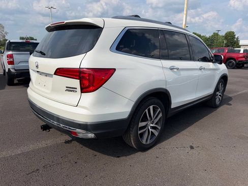 Used 2018 Honda Pilot Touring image 5