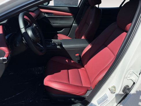 New 2026 MAZDA MAZDA3 Hatchback w/ Appearance Package image 10