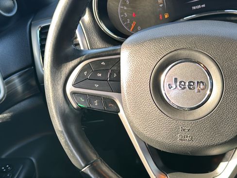 Used 2019 Jeep Grand Cherokee Altitude RWD image 27