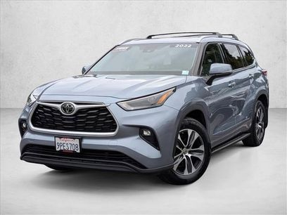 Used 2022 Toyota Highlander XLE
