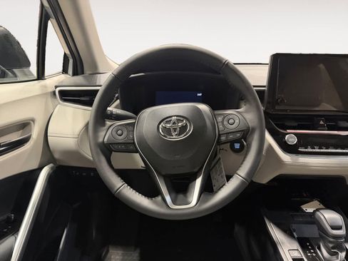 New 2026 Toyota Corolla Cross LE FWD image 12