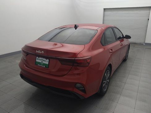 Used 2023 Kia Forte LXS image 7