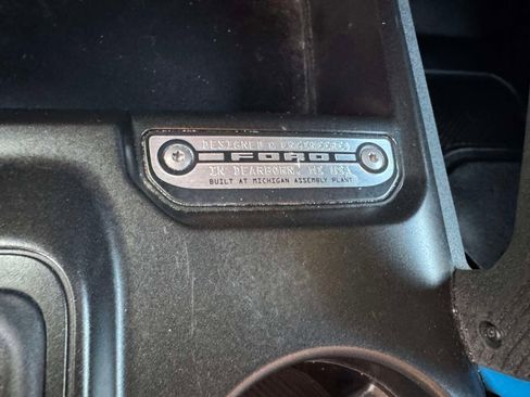 Used 2022 Ford Bronco Black Diamond image 39