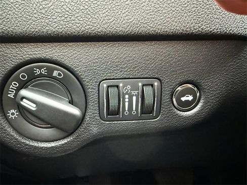 Used 2023 Dodge Charger SXT w/ Blacktop Package image 62