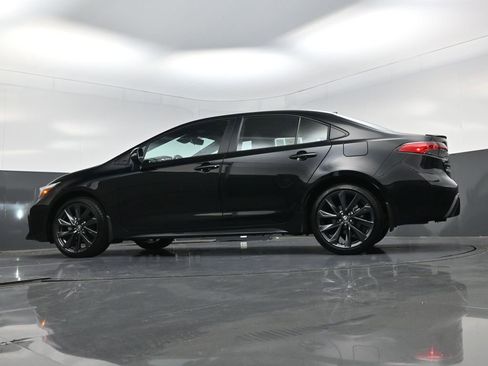 Used 2026 Toyota Corolla SE image 18