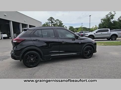 Used 2023 Nissan Kicks SR FWD image 33