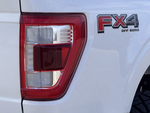 Used 2021 Ford F150 Lariat w/ FX4 Off-Road Package AWD/4WD image 17