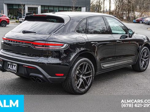 Used 2023 Porsche Macan Turbo image 6