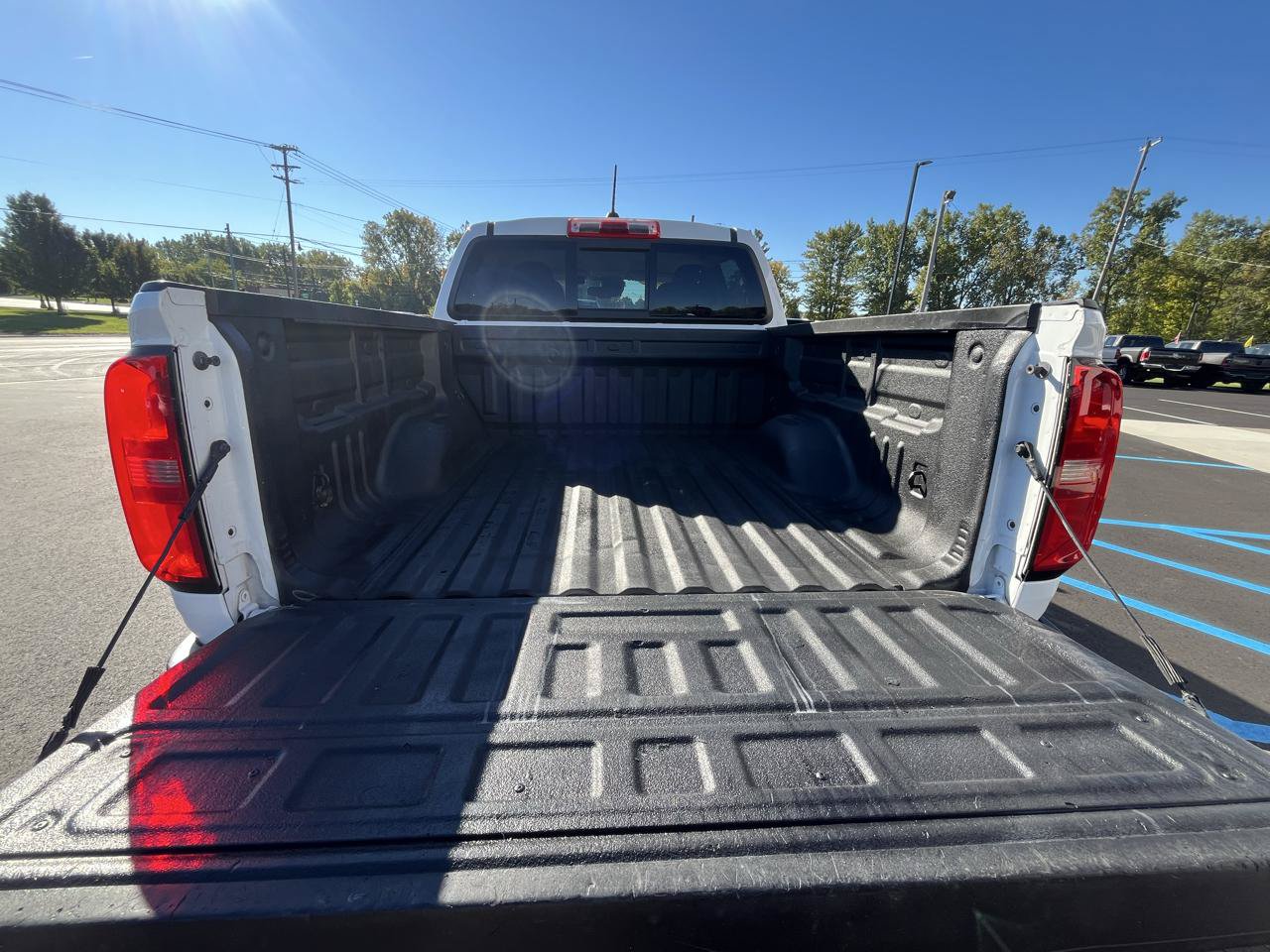 Used 2021 Chevrolet Colorado Z71 w/ Safety Package AWD/4WD image 18