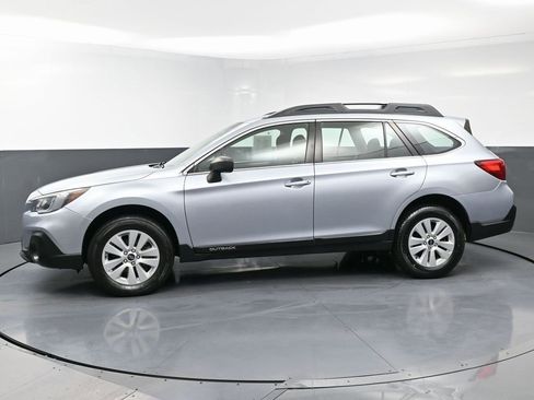 Used 2019 Subaru Outback 2.5i image 5
