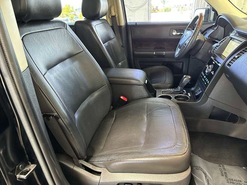 Used 2018 Ford Flex Limited w/ Equipment Group 301A FWD image 21