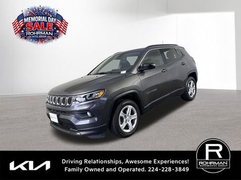 Used 2023 Jeep Compass Latitude w/ Sun and Sound Group AWD/4WD image 1