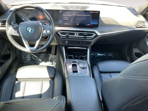 Used 2023 BMW 330e image 30