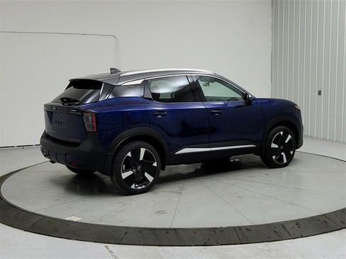 New 2025 Nissan Kicks SR image 7