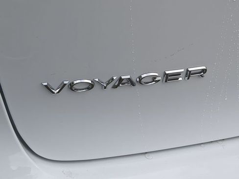 New 2025 Chrysler Voyager LX image 22