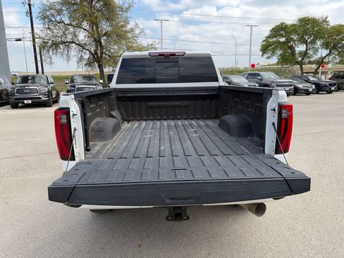 Used 2024 GMC Sierra 3500 Denali Ultimate AWD/4WD image 29