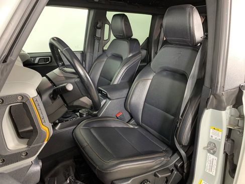 Used 2022 Ford Bronco Badlands w/ Sasquatch Package AWD/4WD image 29
