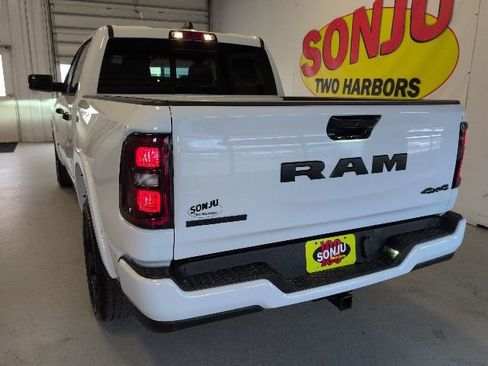 New 2026 RAM 1500 4x4 Crew Cab image 38
