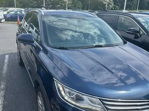 Used 2017 Lincoln MKC Reserve AWD/4WD image 3