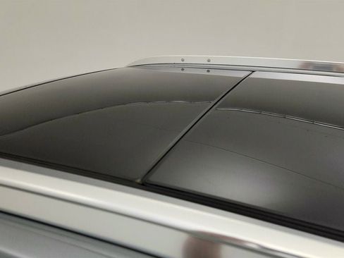 Used 2024 Cadillac XT4 Premium Luxury image 14