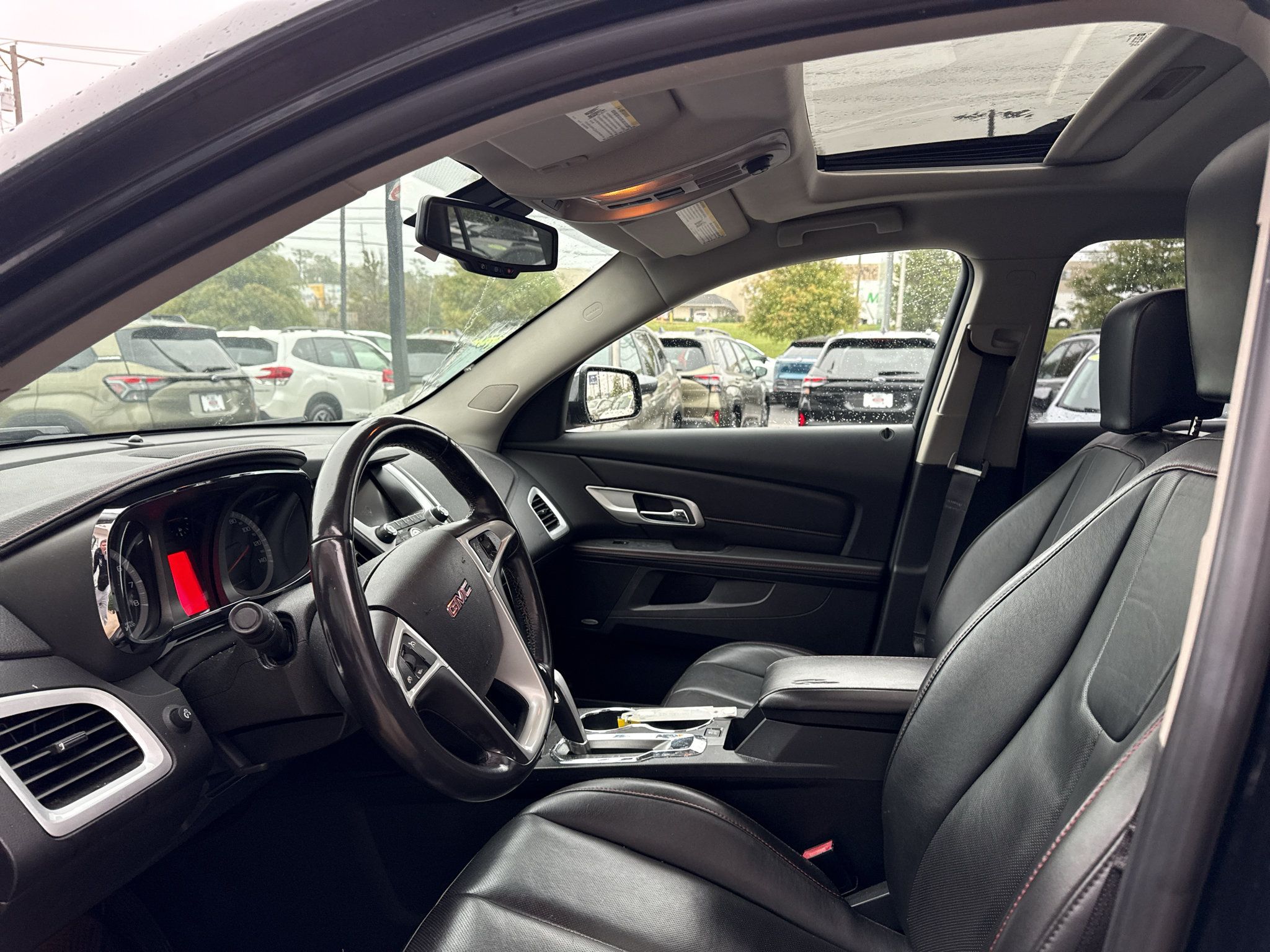 Used 2011 GMC Terrain SLT AWD/4WD image 9