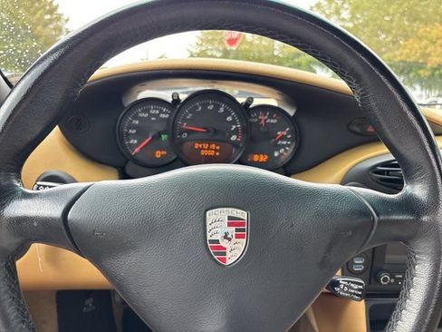 Used 2001 Porsche Boxster RWD image 20