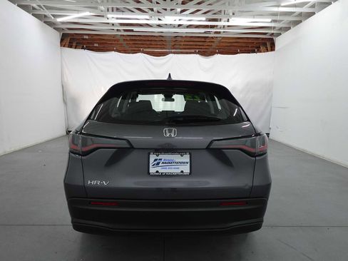 Certified 2023 Honda HR-V LX image 6