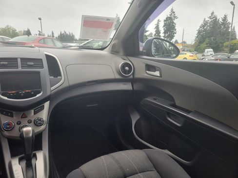Used 2013 Chevrolet Sonic LT FWD image 8