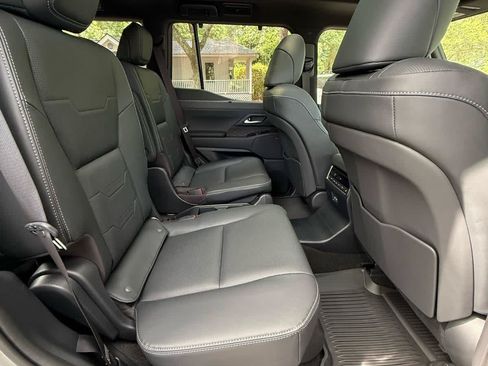 Used 2026 Lexus GX 550 w/ Accessory Package (2T) AWD/4WD image 14