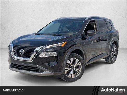 Used 2022 Nissan Rogue SV w/ SV Premium Package image 1