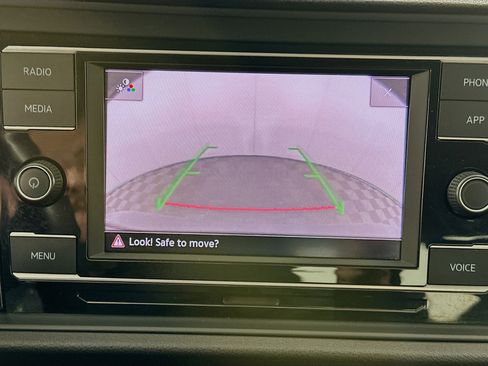 Used 2024 Volkswagen Jetta SE image 22