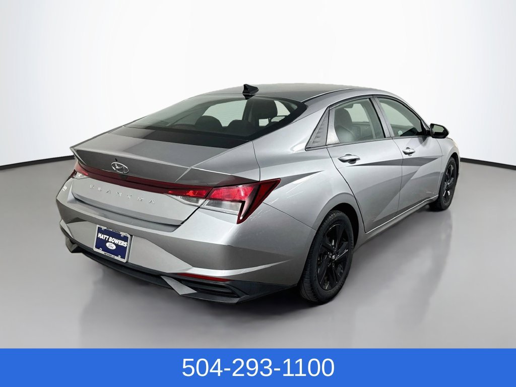 Used 2023 Hyundai Elantra SEL w/ Cargo Package FWD image 7