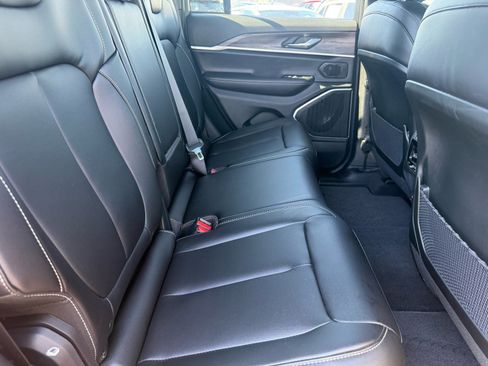 Used 2026 Jeep Grand Cherokee Limited w/ Limited Altitude Package image 26