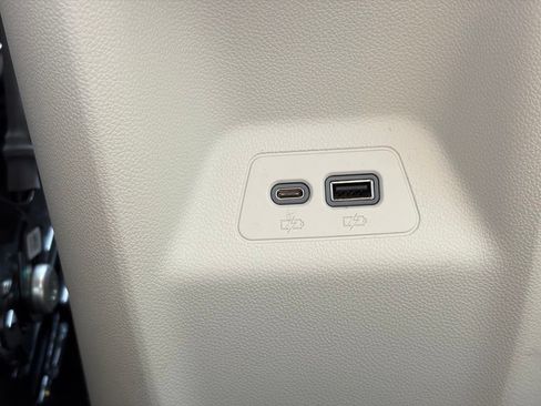 Used 2023 Buick Envision Preferred AWD/4WD image 15