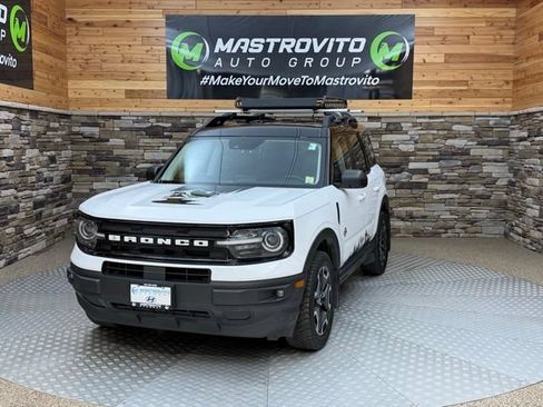 Used 2022 Ford Bronco Sport Outer Banks w/ Tech Package AWD/4WD image 4