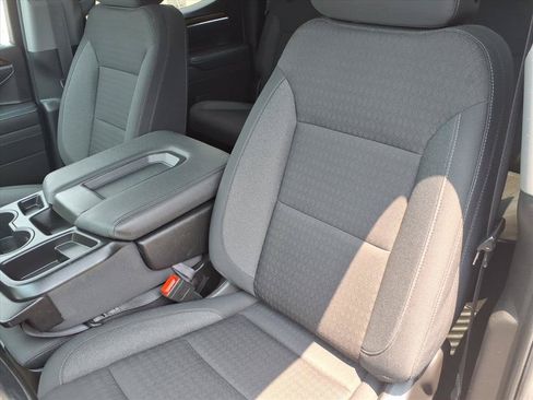Used 2025 Chevrolet Silverado 1500 LT RWD image 16
