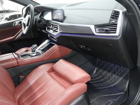 Used 2022 BMW X6 M50i w/ Executive Package AWD/4WD image 34